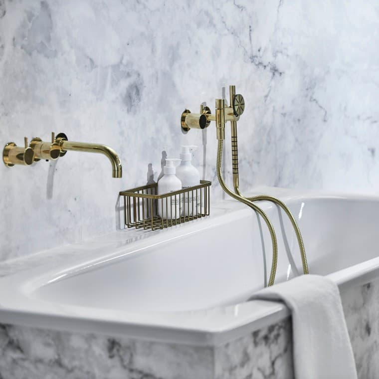 Kultaiset hanat tuovat ylellisyyttä kylpyhuoneeseen Kultaiset hanat tuovat ylellisyyttä kylpyhuoneeseen