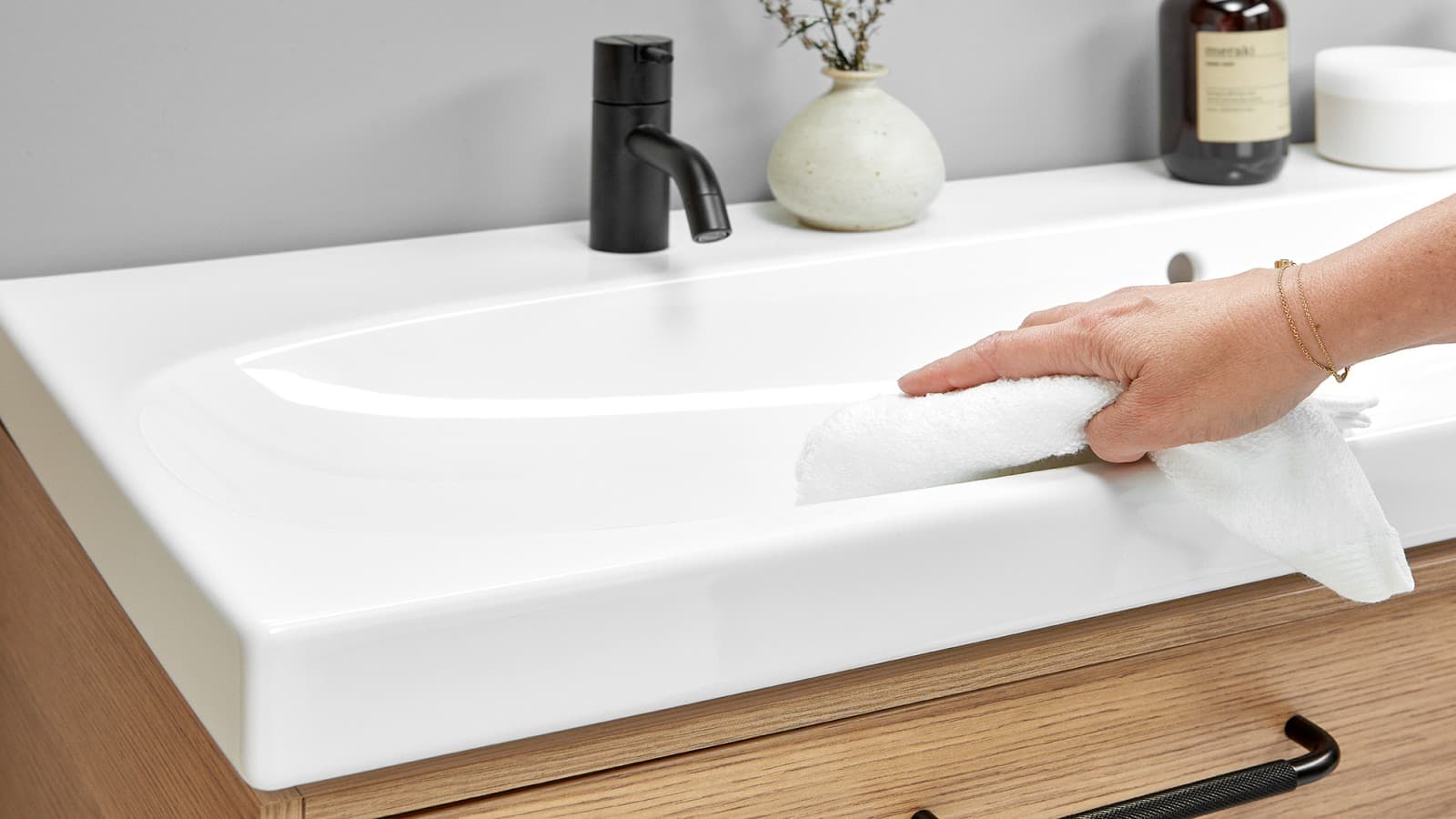 IDO pesualtaat ovat helppo puhdistaa IDO pesualtaat ovat helppo puhdistaa